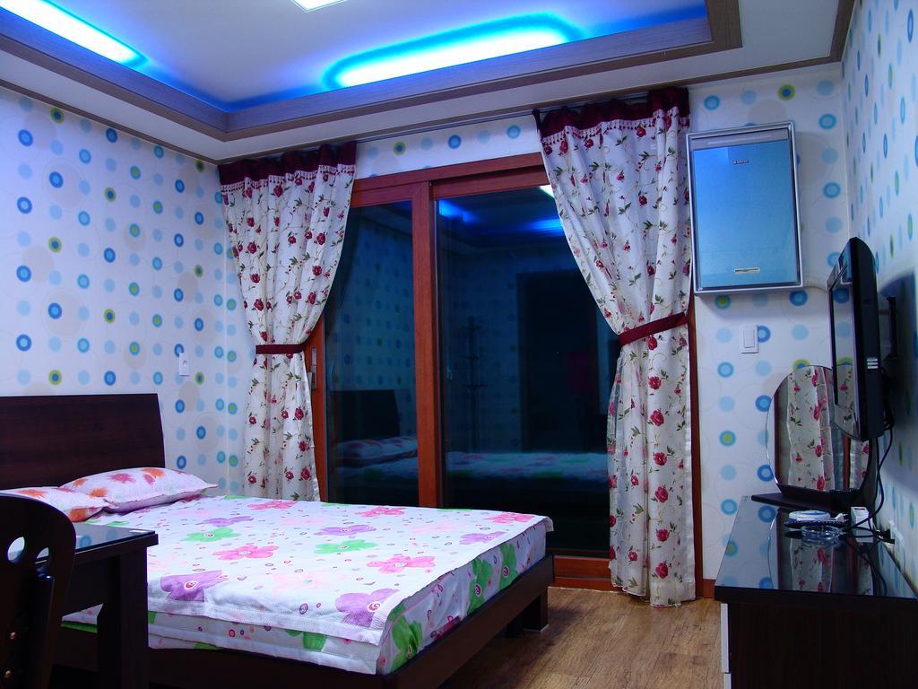 Yongdu Beach Pension Boryeong Exterior photo